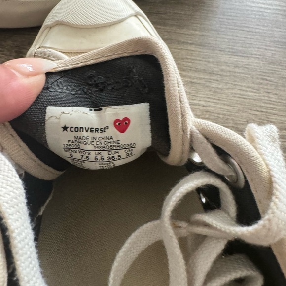 Converse Cream and Black Heart Canvas Sneakers commes des garcons - Picture 4 of 4